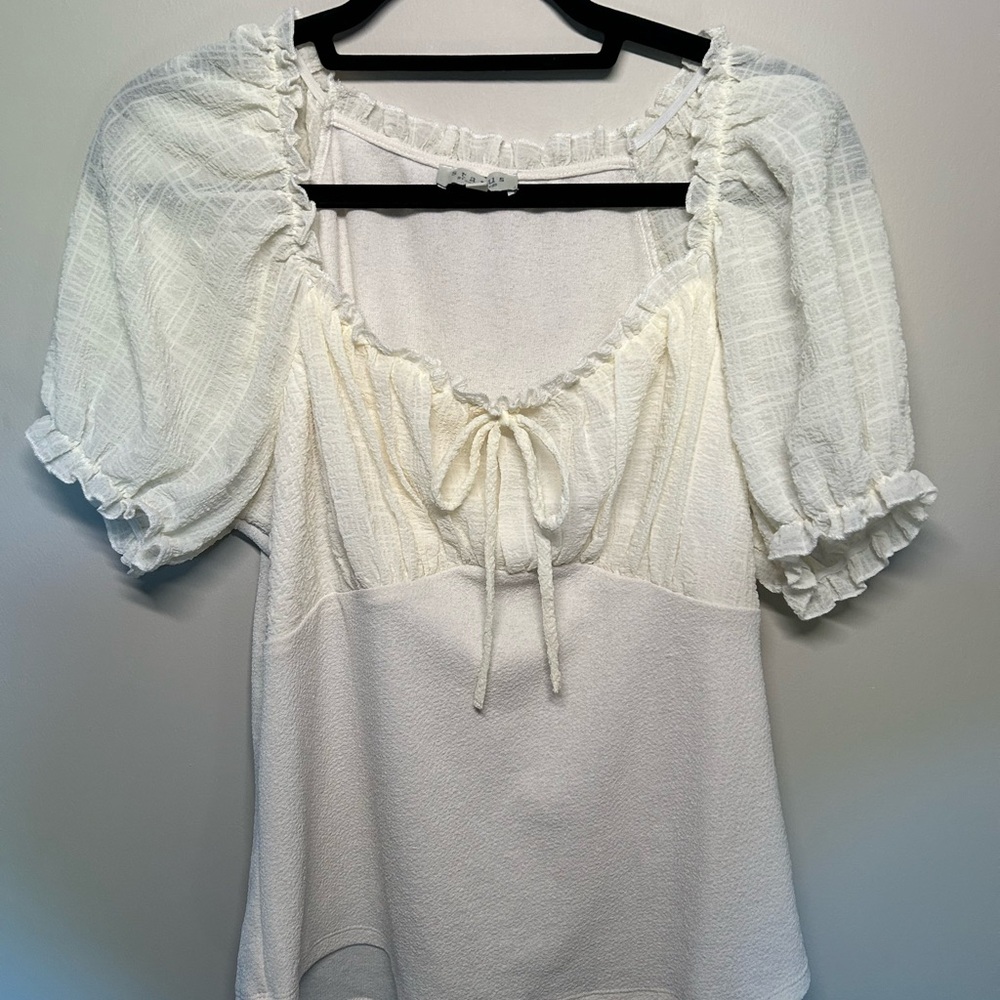Chic Cream Women's Blouse with Puff Sleeves